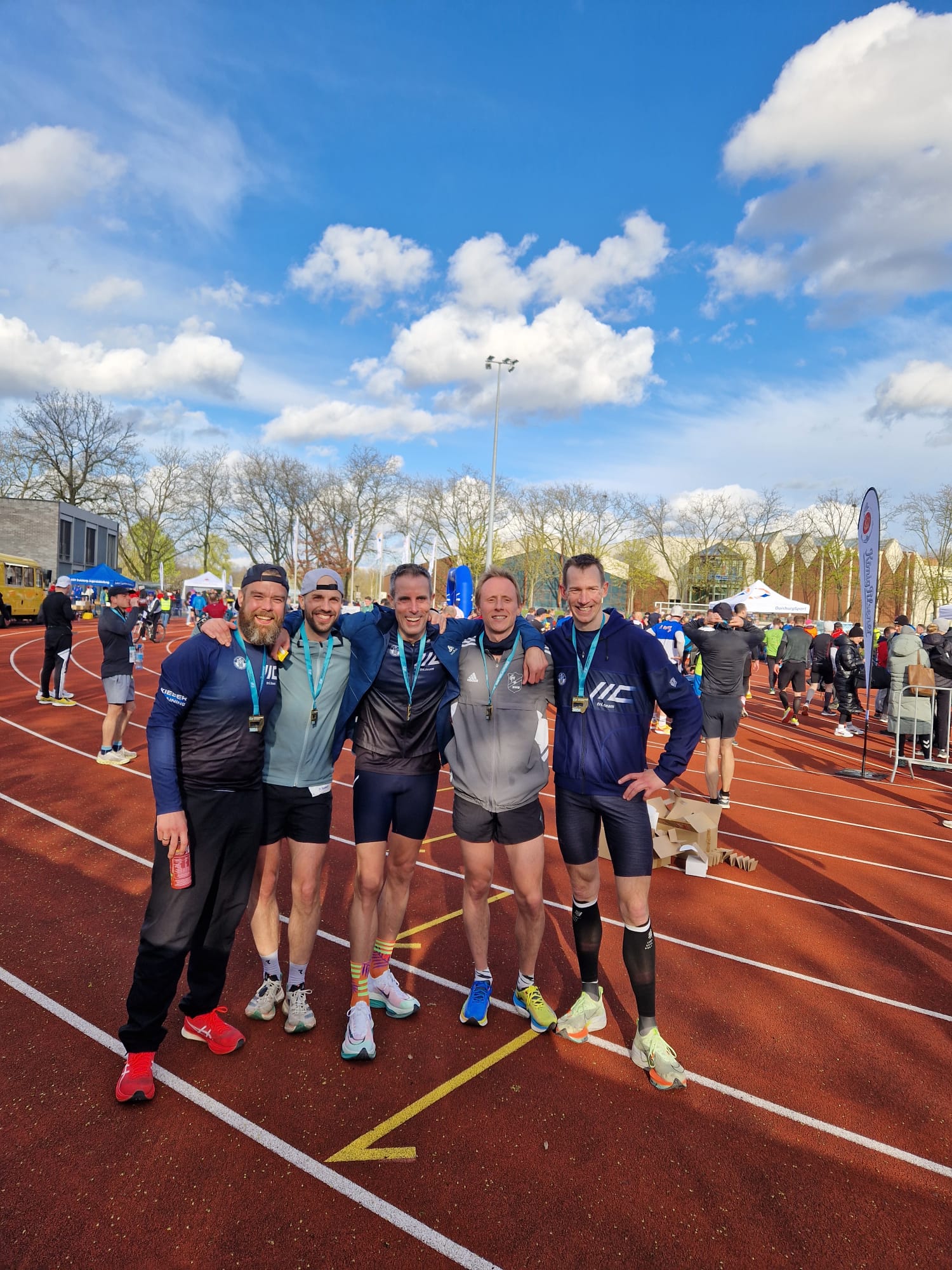 DSV 98 rockt die Winterlaufserie in Duisburg!