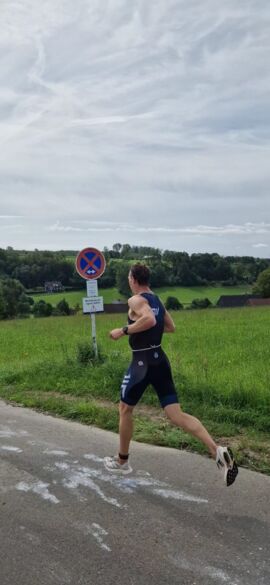 Erstmal 1000 m steil bergab - Florian Kaiser