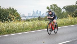 Flummi auf dem Rad