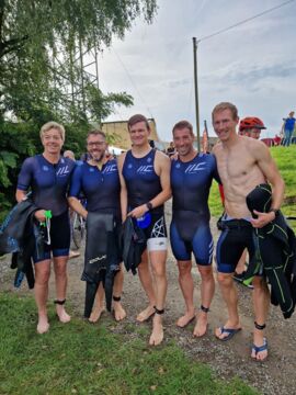 Vor dem Start - Petra, Patrick, Janik, Sven und Florian