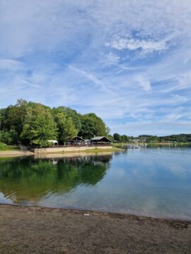 Wunderschönen Bever-Talsperre