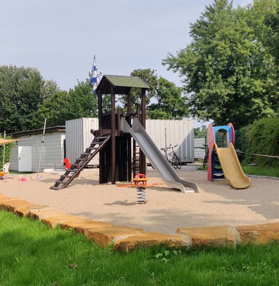 Spielplatz für Kinder im Duisburger Schwimmverein 98